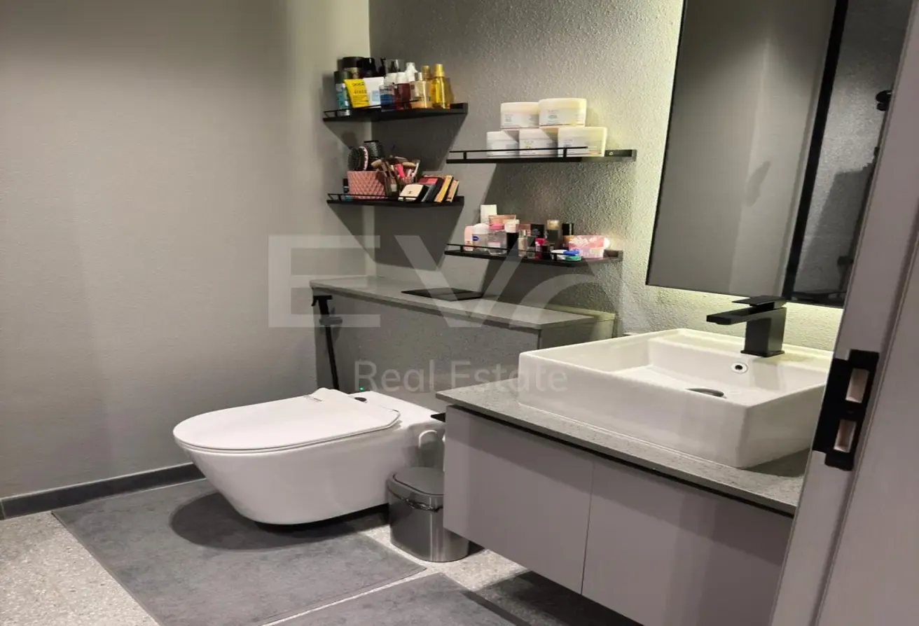 FULLY FURNISHED | COMMUNITY VIEW | VACANT