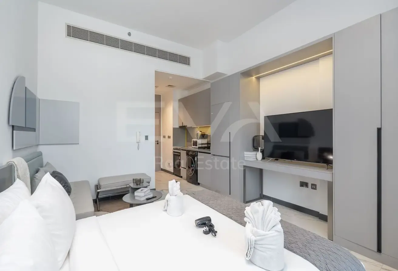 FULLY FURNISHED | COMMUNITY VIEW | VACANT