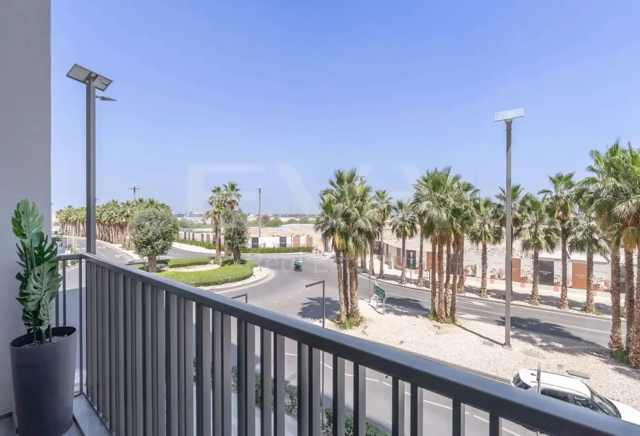 FULLY FURNISHED | COMMUNITY VIEW | VACANT