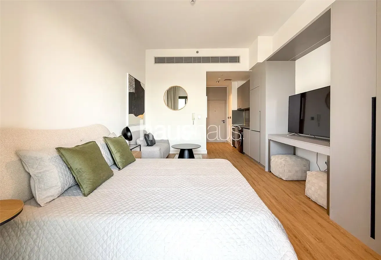 Fully Furnished | Multiple Cheques | Studio