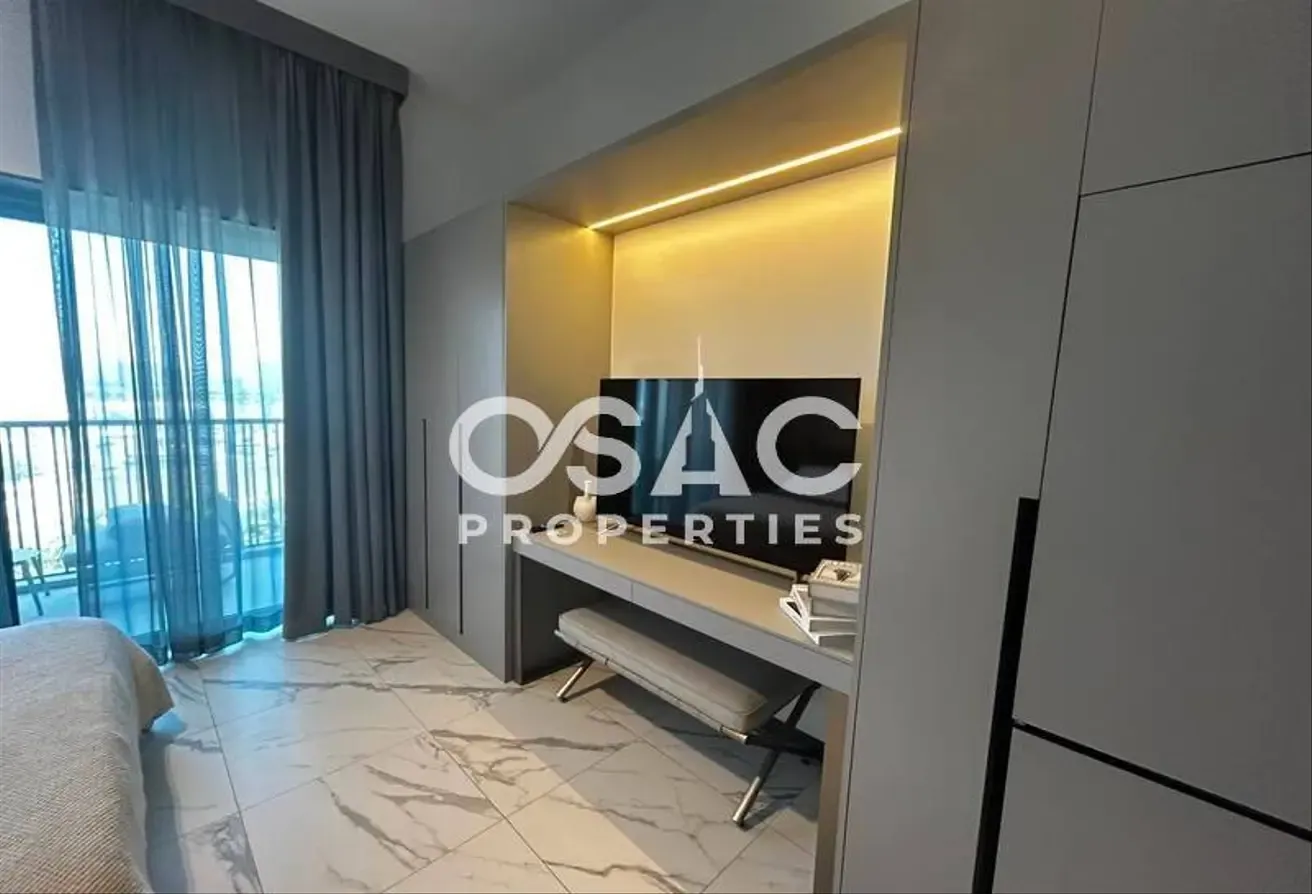 Modern Unit |  Burj Khalifa view | Fully Furnished