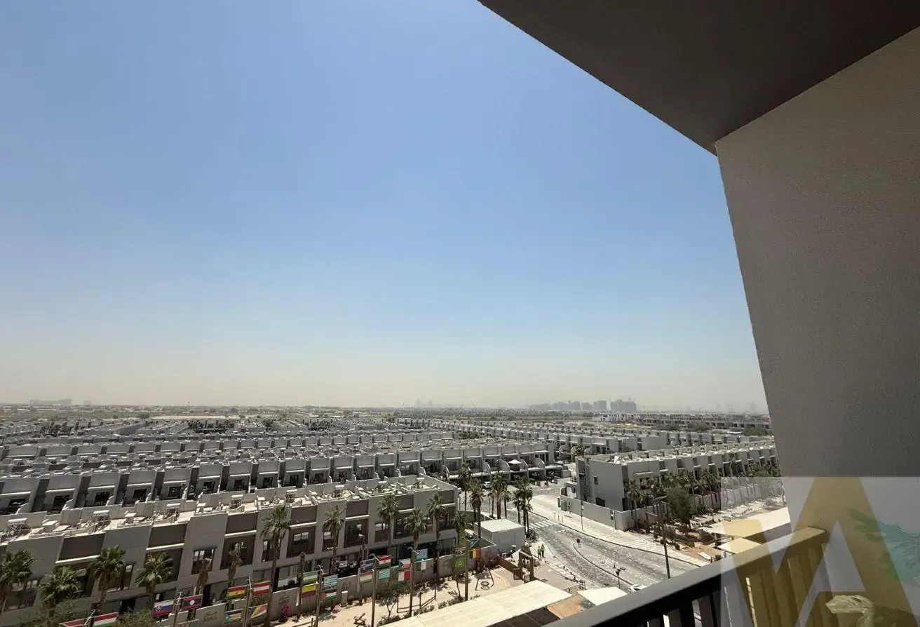 HIGH FLOOR | FULLY FURNISHED | DOWNTOWN VIEW