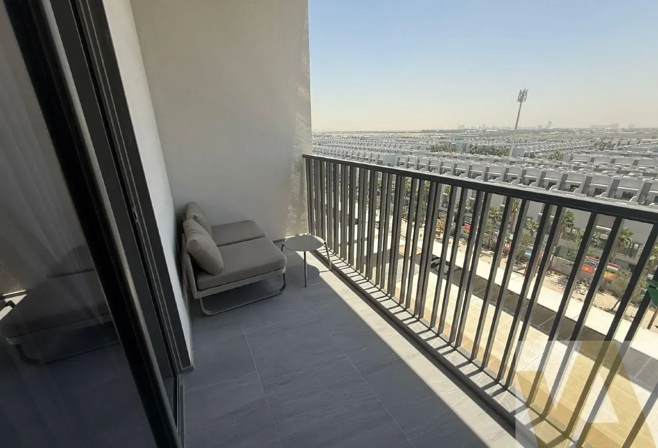HIGH FLOOR | FULLY FURNISHED | DOWNTOWN VIEW