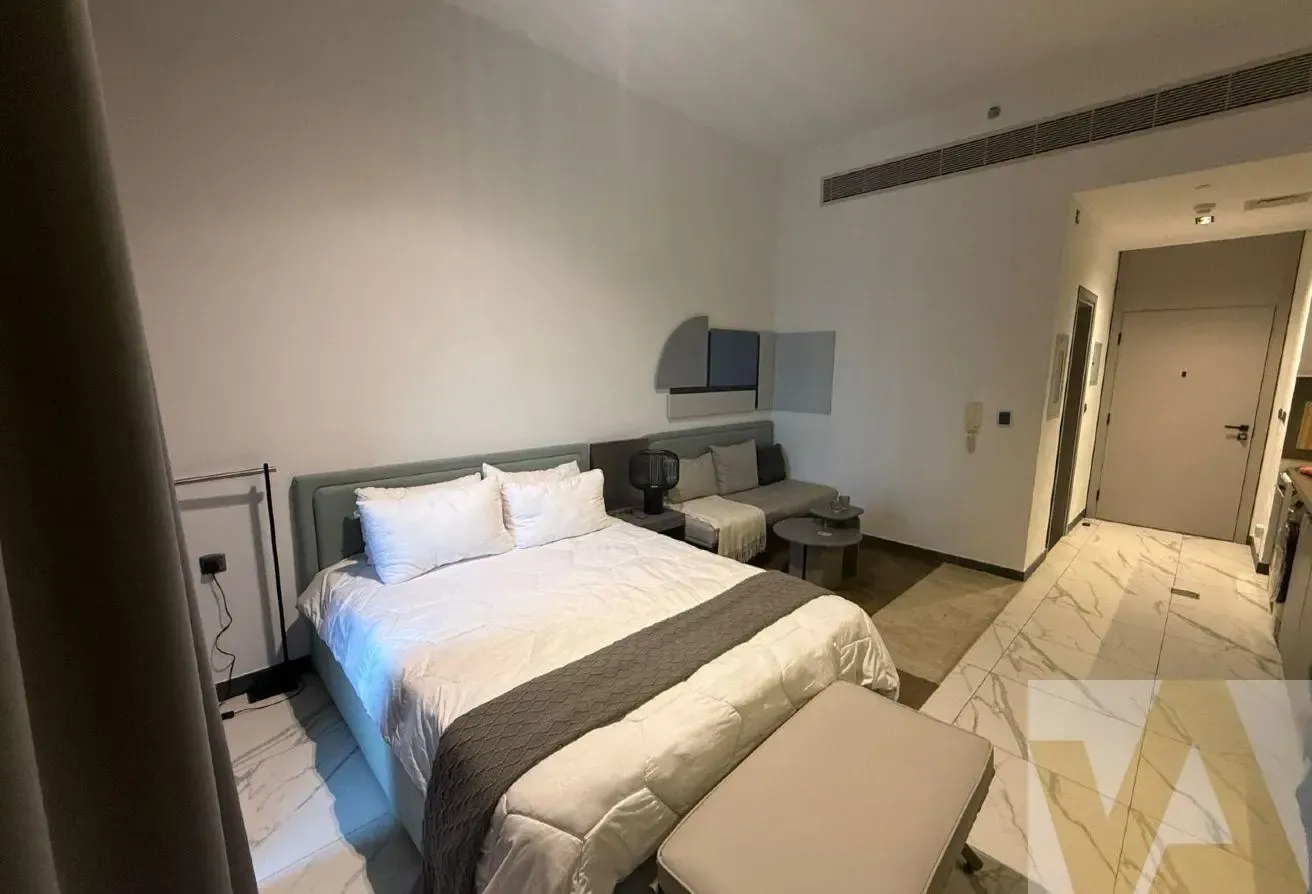 HIGH FLOOR | FULLY FURNISHED | DOWNTOWN VIEW