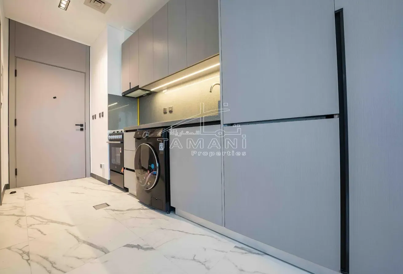 Bright and Spacious Studio | Available Now