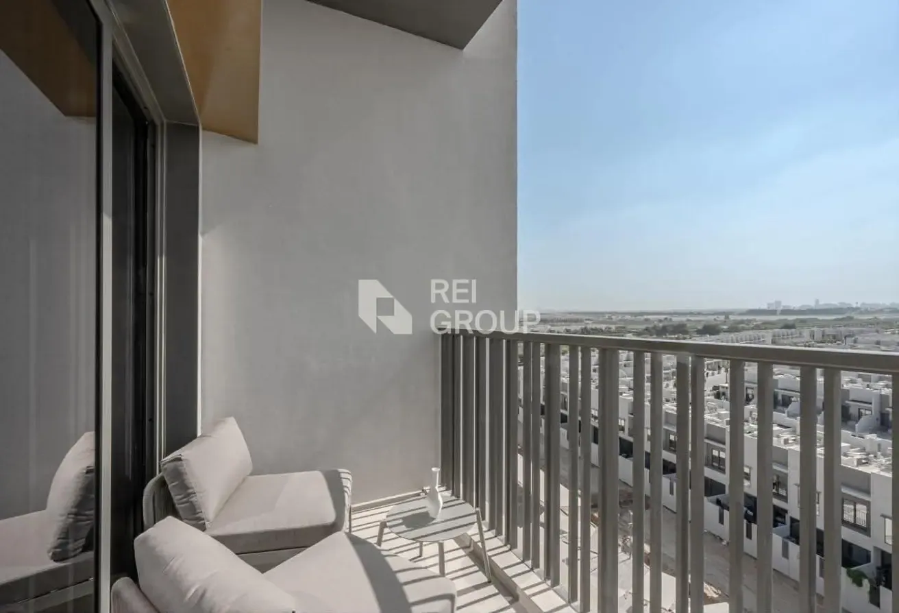 Fully Furnished I Modern Residence I Community View