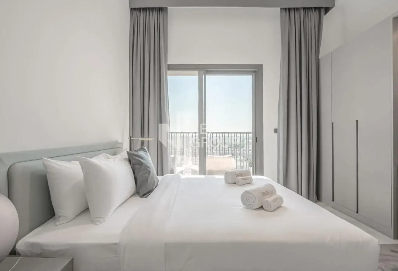 Fully Furnished I Modern Residence I Community View