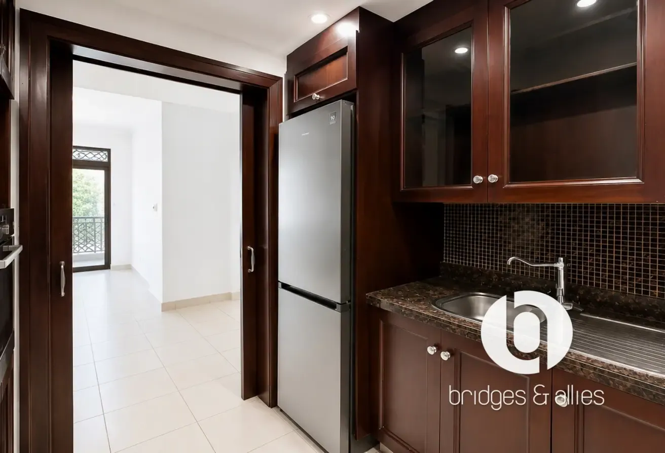 1 BED | UNFURNISHED |  COMMUNITY  AND POOL VIEW
