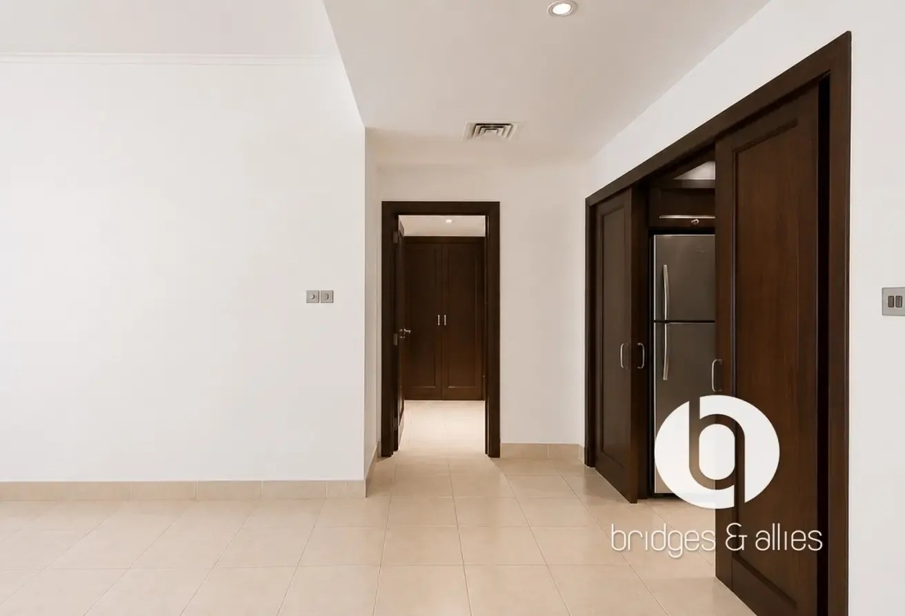 1 BED | UNFURNISHED |  COMMUNITY  AND POOL VIEW