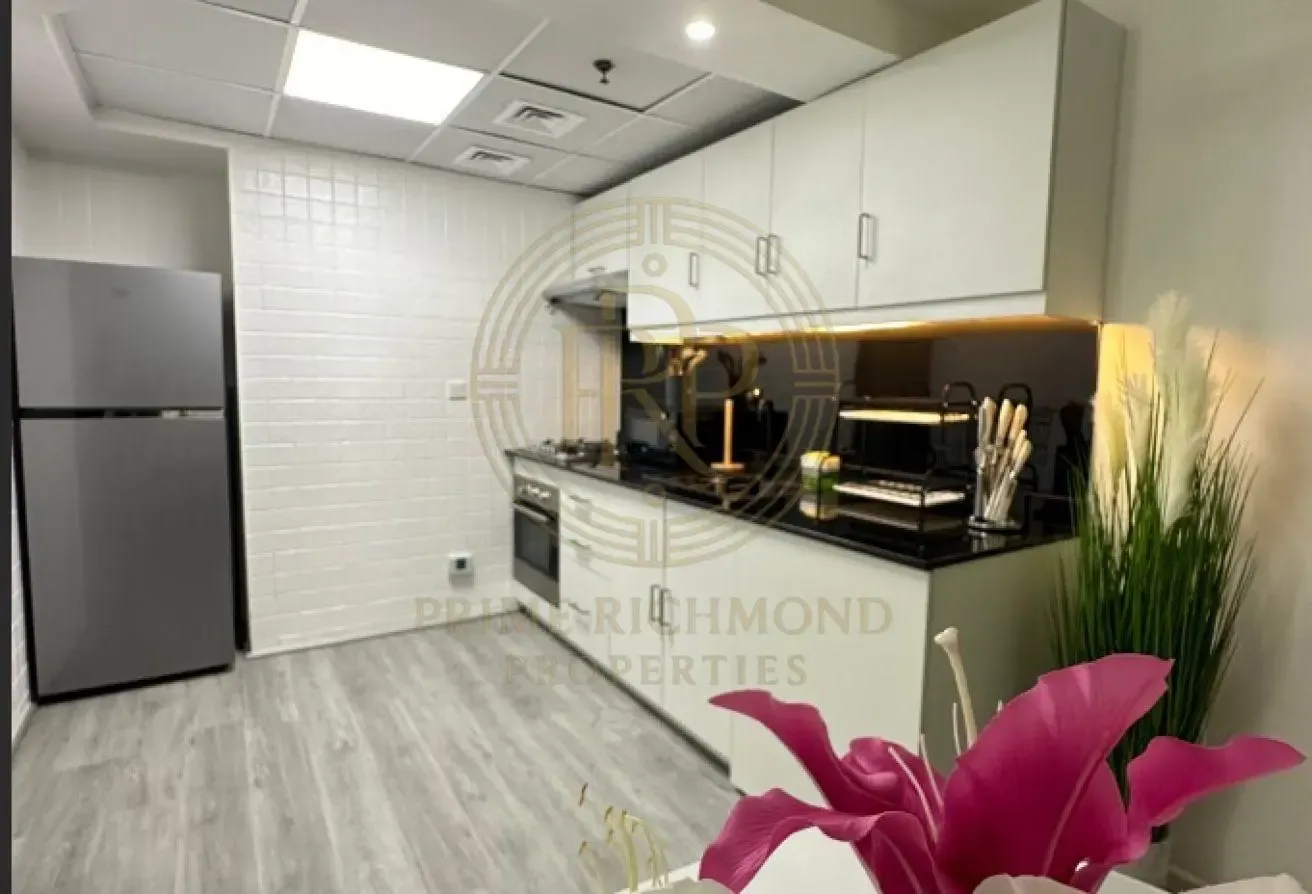 Furnished 1BR Studio‑Style | Pool & SZR Views