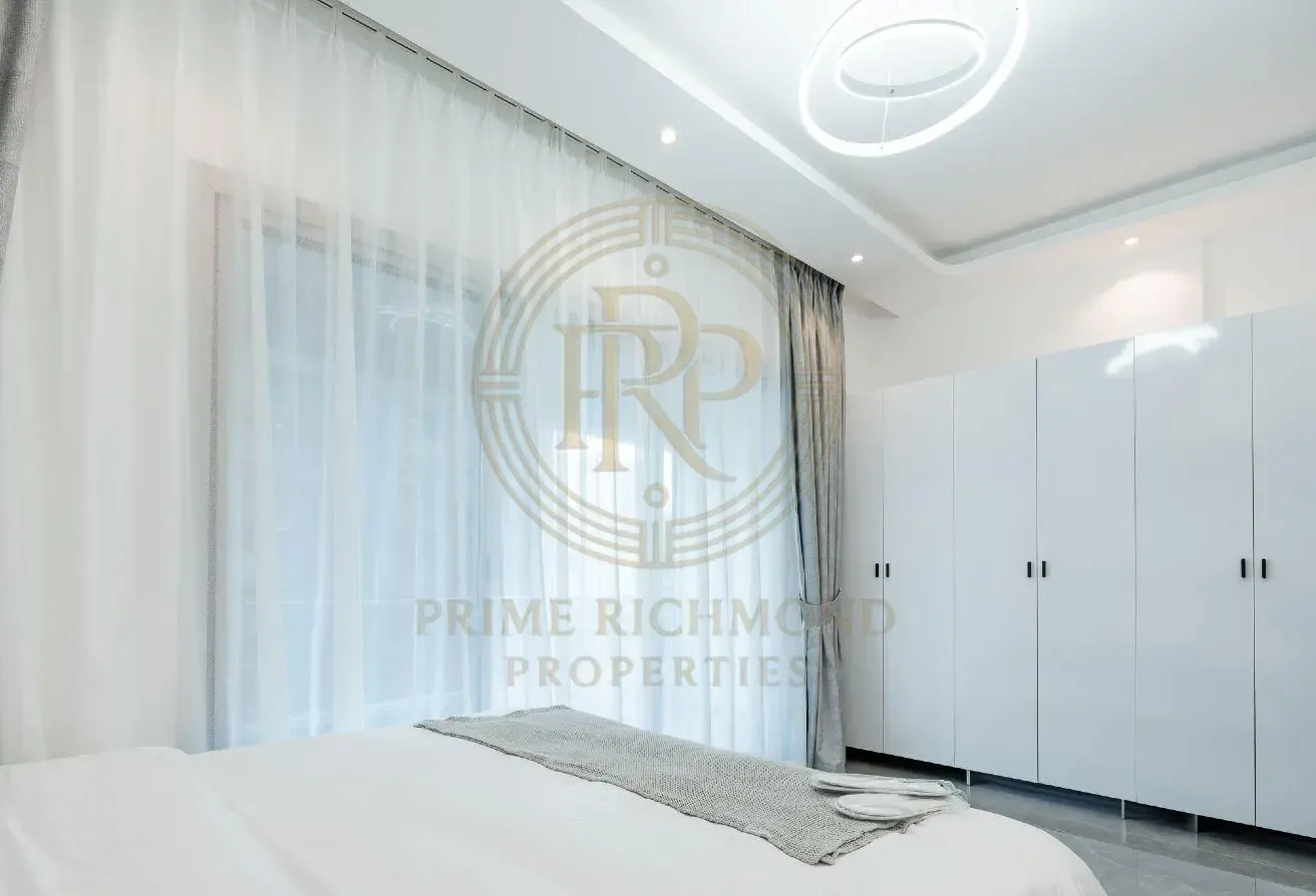 Fully Upgraded| Gas and Chiller Free | City View