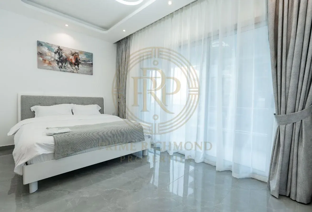 Fully Upgraded| Gas and Chiller Free | City View