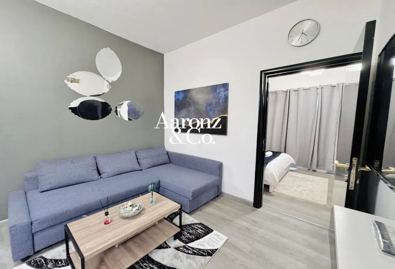 Vacant | Chiller Free | Fully Furnished | Upgraded