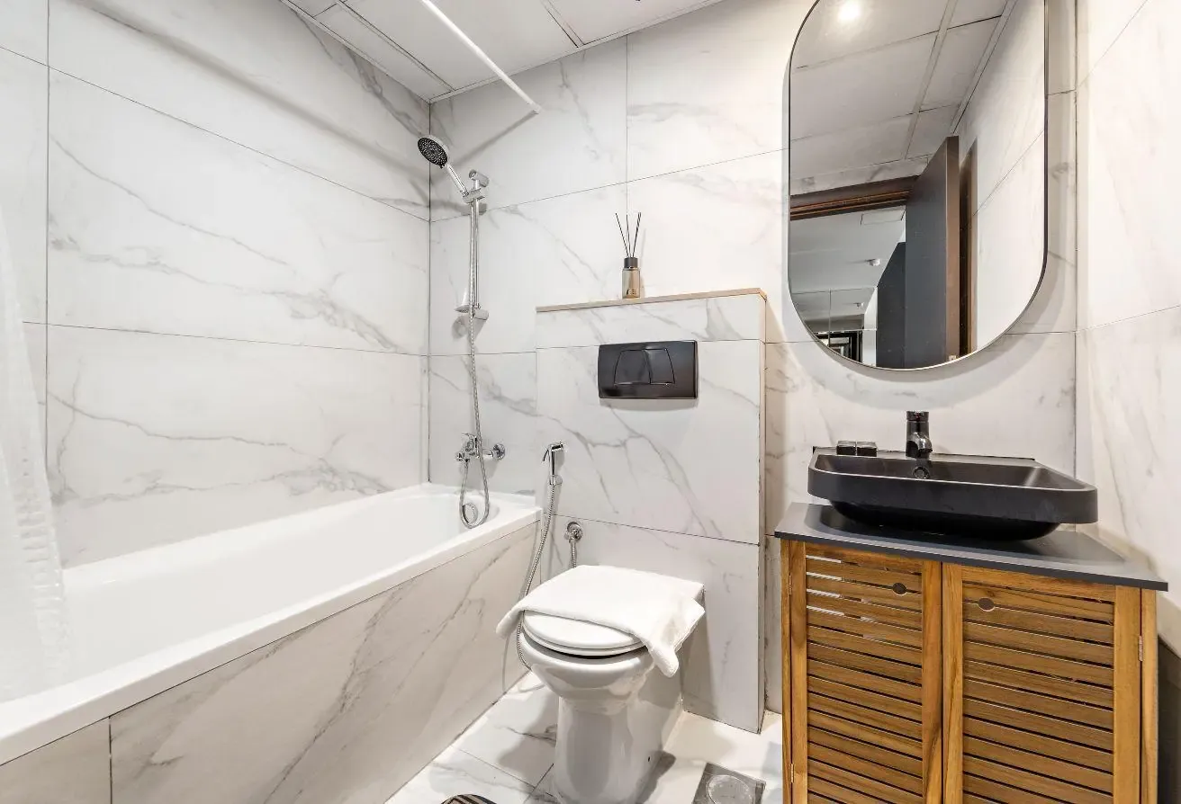 SUMMER DEAL | ALL BILLS INCLUDED I NEAR METRO