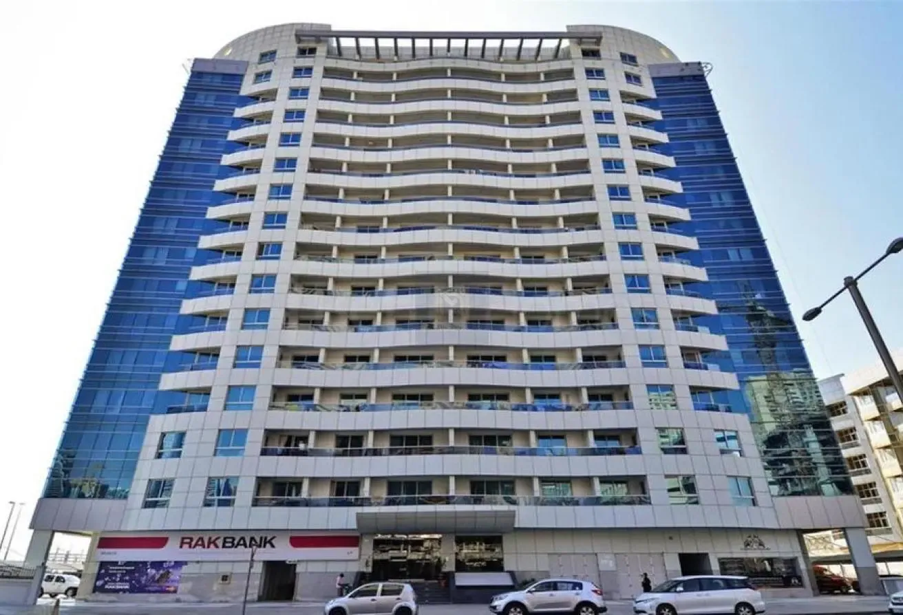 FURNISHED | SPACIOUS 1 BEDROOM | MARINA DIAMOND 2