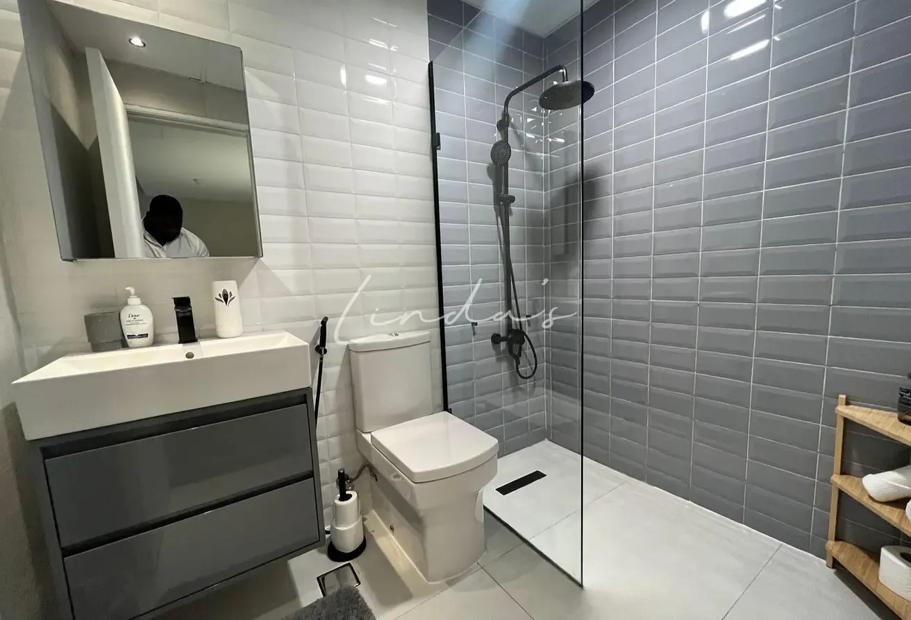 Fully furnished | upgraded 1BR | Huge Terrace