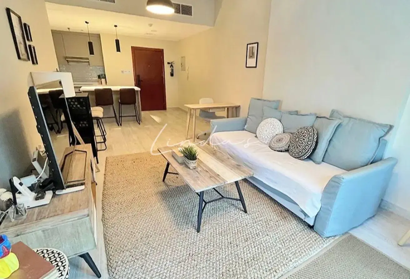 Fully furnished | upgraded 1BR | Huge Terrace