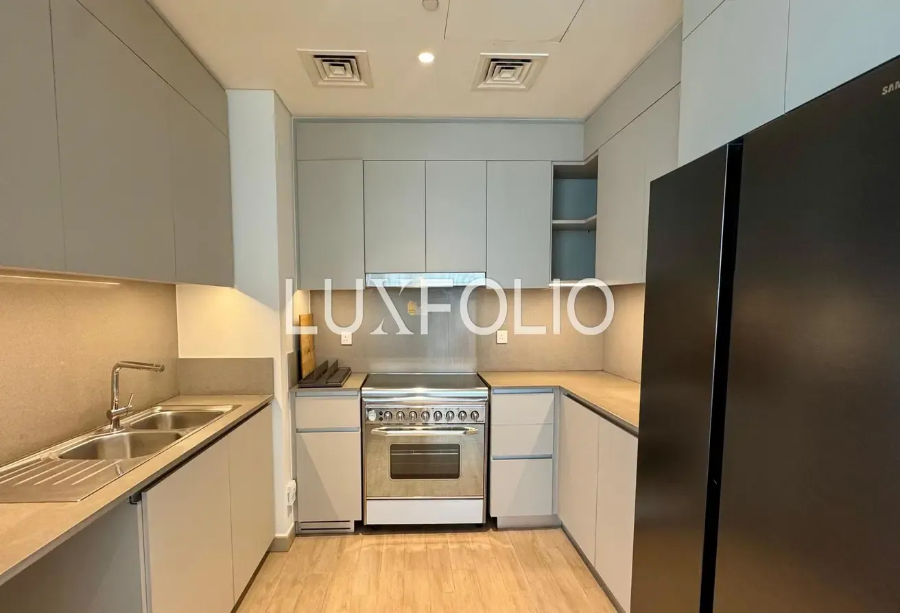 Fully Furnished | Bright | Lagoon Access