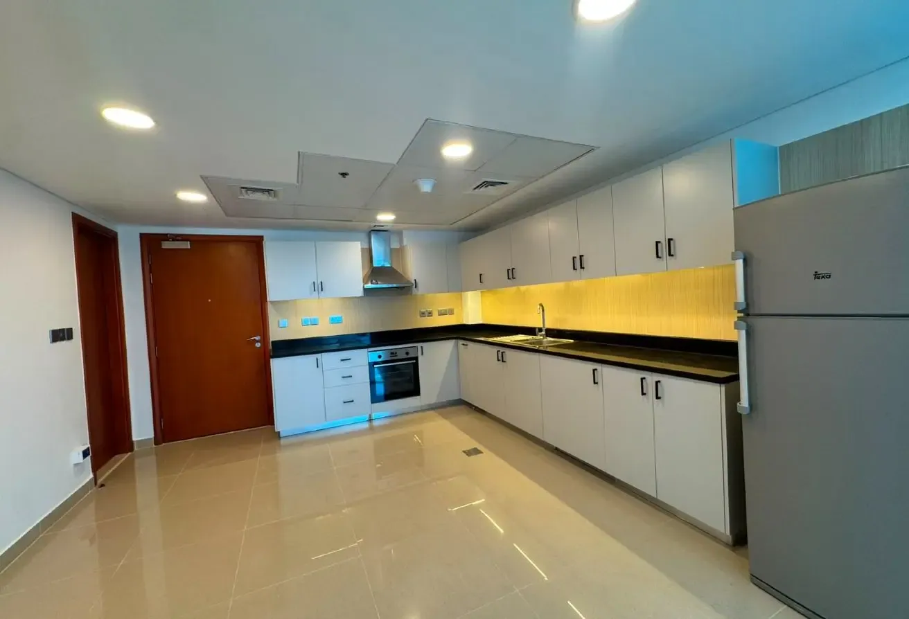 Fully Refurbished | DIFC l High Floor !!!