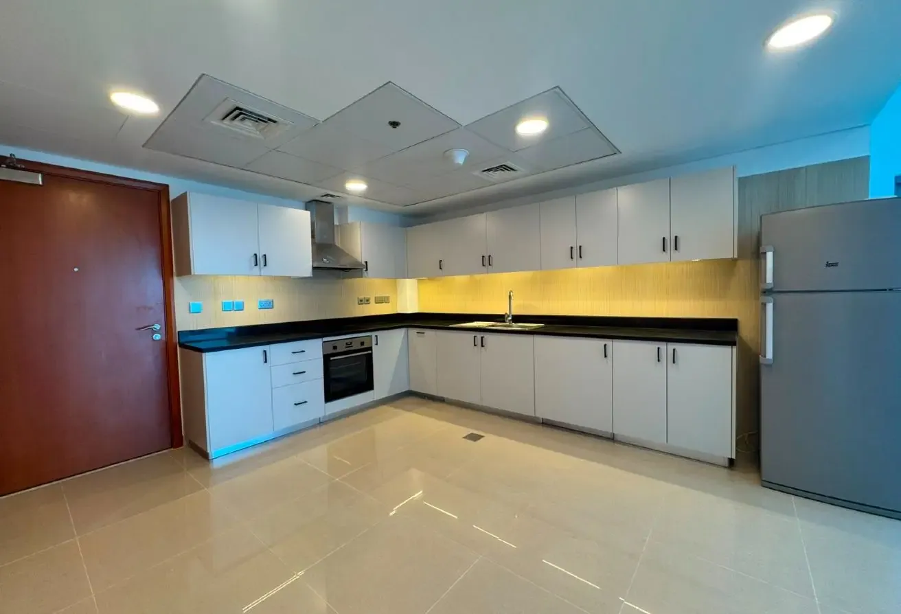 Fully Refurbished | DIFC l High Floor !!!