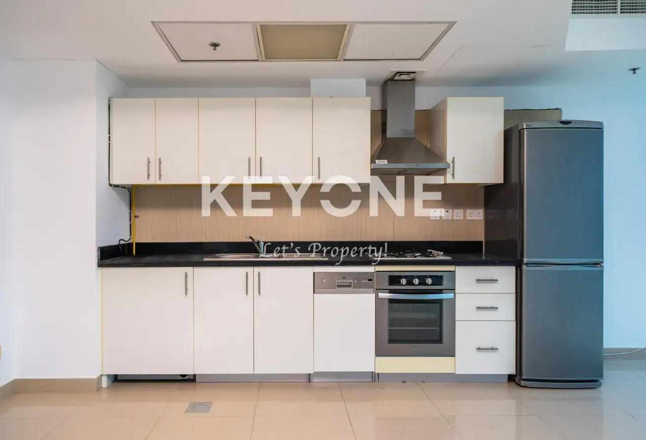Spacious 1-Bedroom | Vacant | High Floor