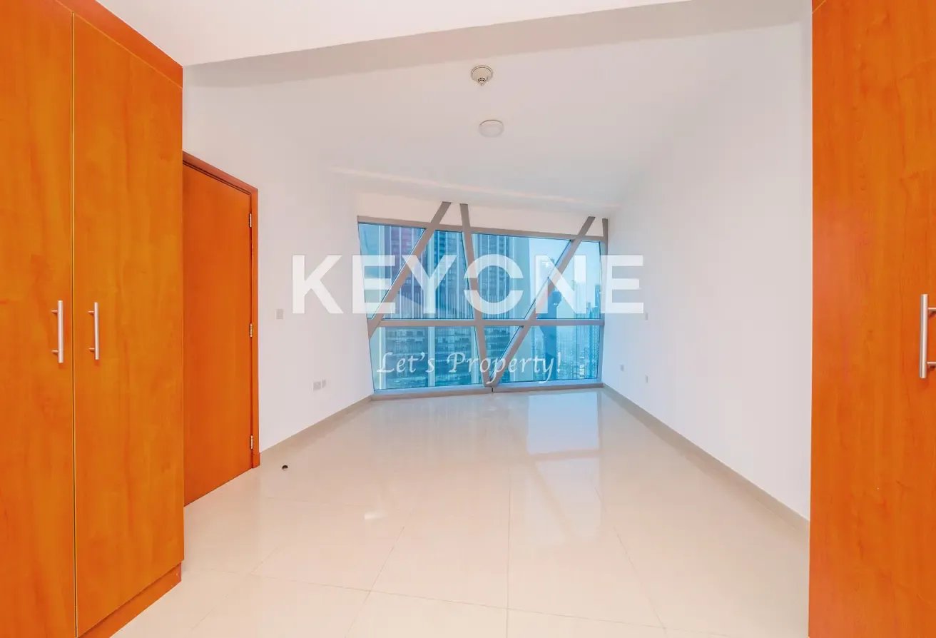 Spacious 1-Bedroom | Vacant | High Floor