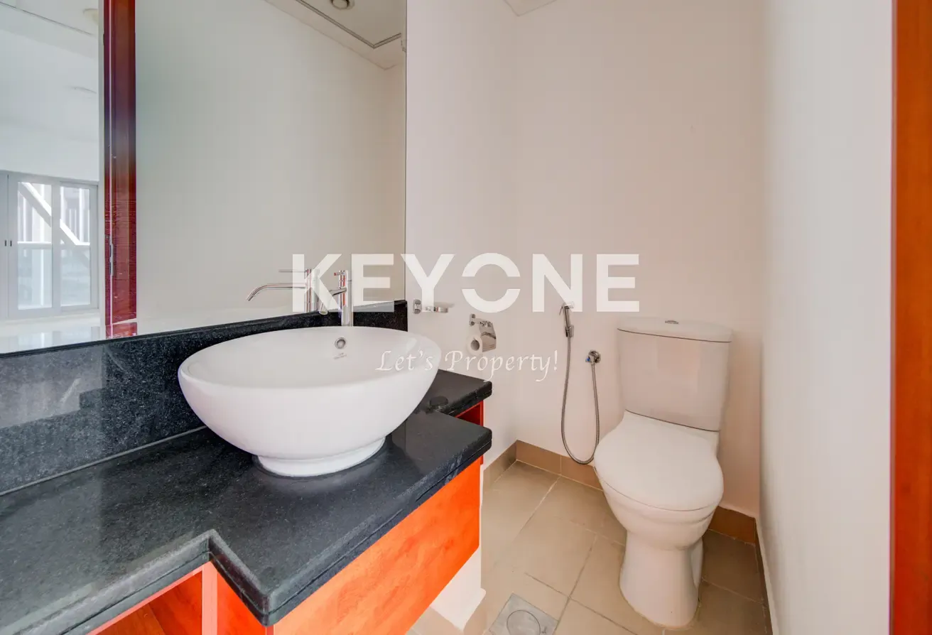 Spacious 1-Bedroom | Vacant | High Floor