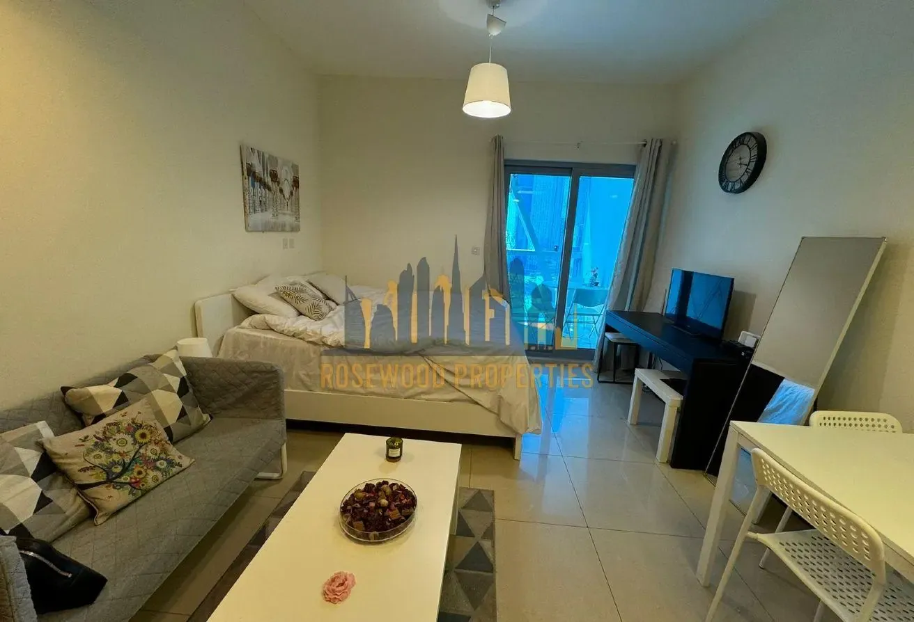 FULLY FURNISHED | WELL MAINTAINED | NO PARKING