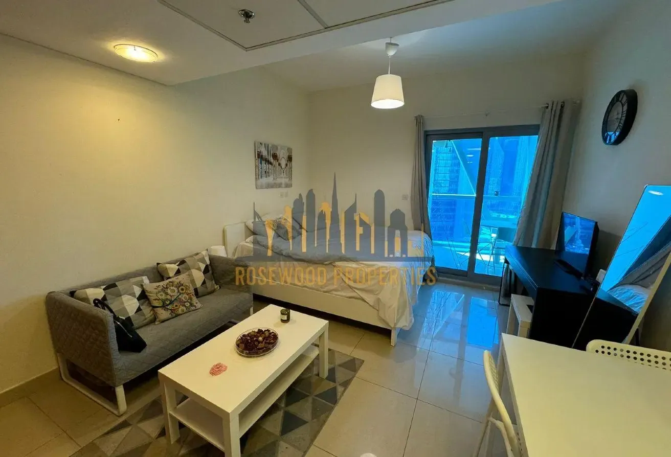FULLY FURNISHED | WELL MAINTAINED | NO PARKING