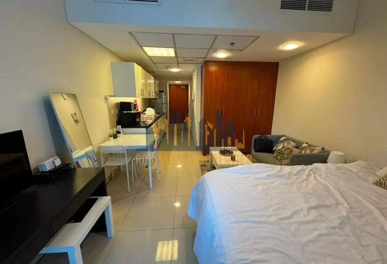 FULLY FURNISHED | WELL MAINTAINED | NO PARKING
