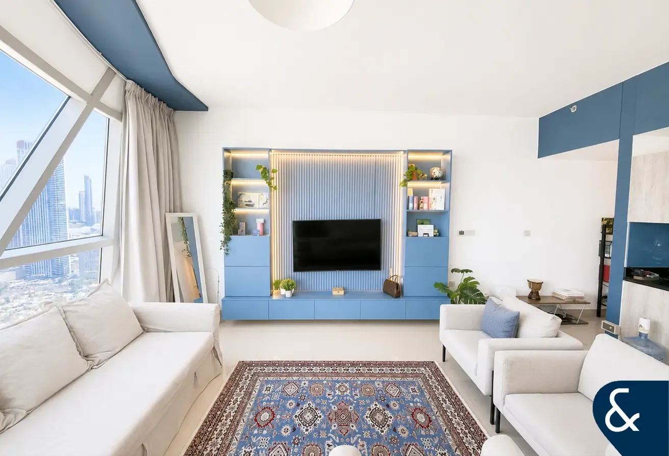 One Bedroom | Balcony | Upgraded | Vacant