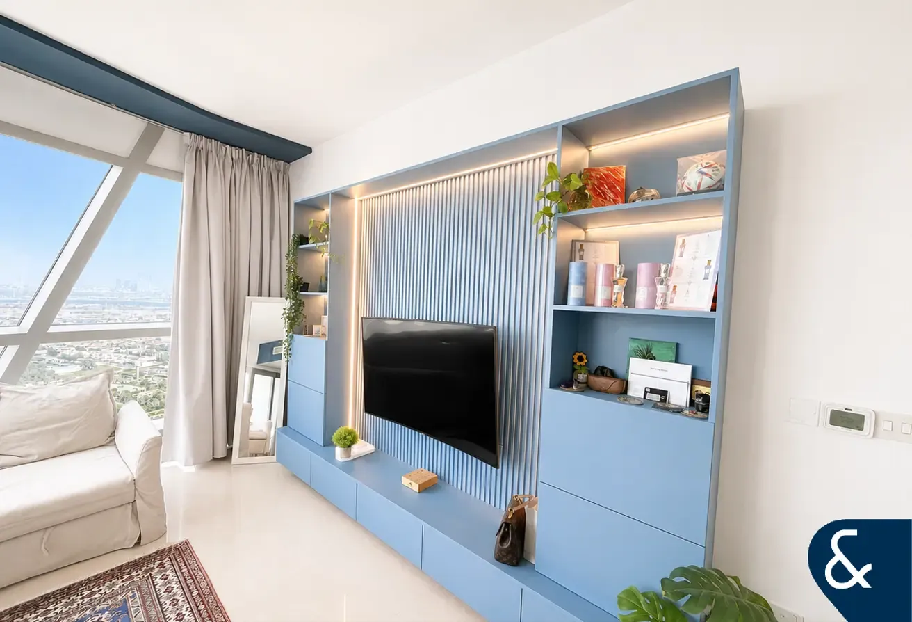 One Bedroom | Balcony | Upgraded | Vacant
