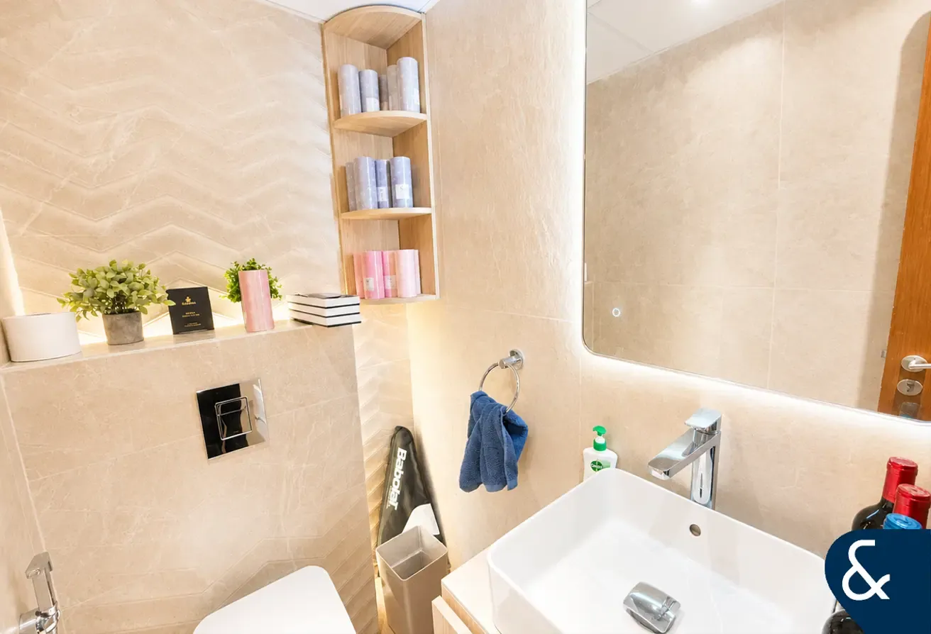 One Bedroom | Balcony | Upgraded | Vacant
