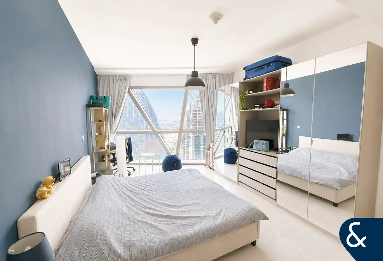 One Bedroom | Balcony | Upgraded | Vacant