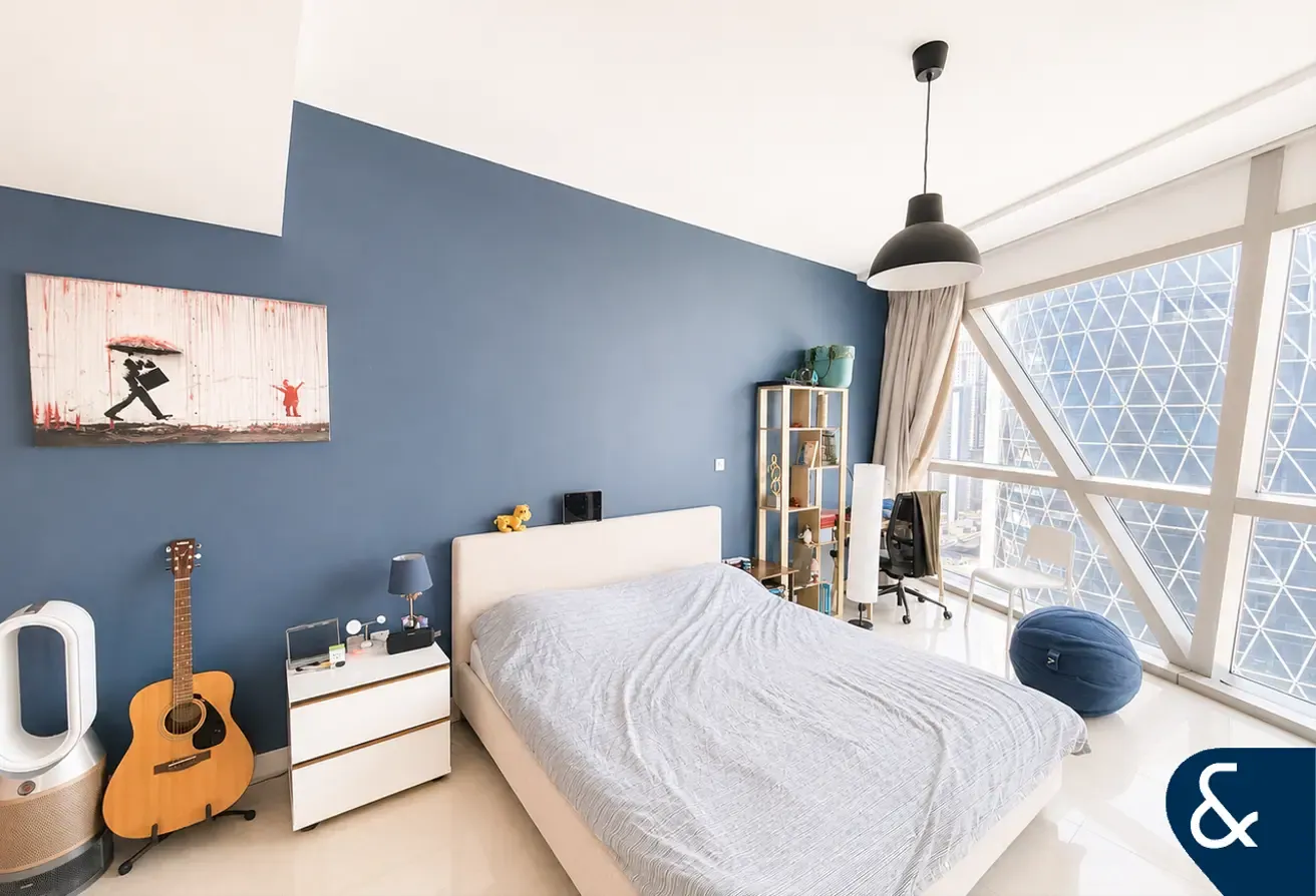 One Bedroom | Balcony | Upgraded | Vacant