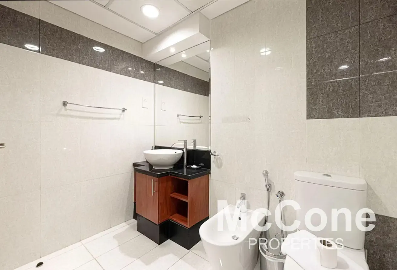 Vacant March | Furnished | Modern