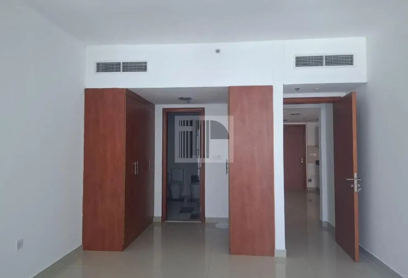 One Bedroom Apartment | Mid Floor | Tower B