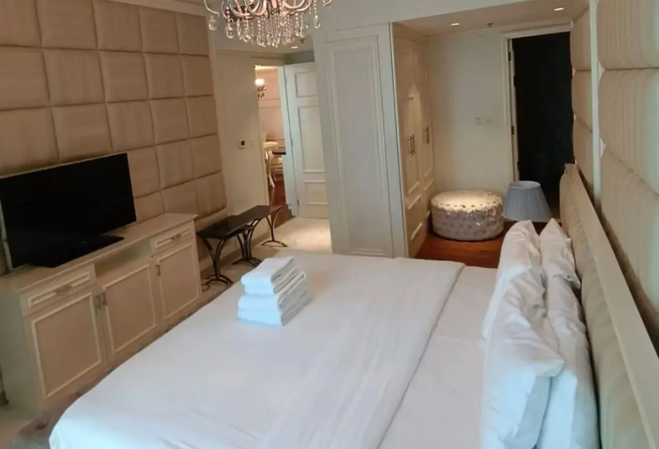 Fully Furnished | Prime Location | Vacant