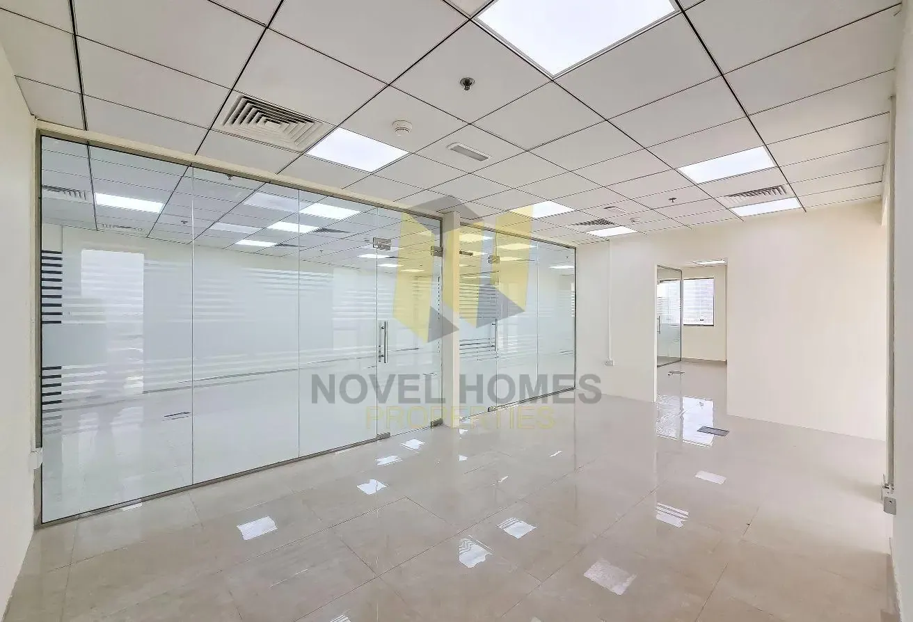 READY TO MOVE | FITTED OFFICE | 3 PARKING SLOTS