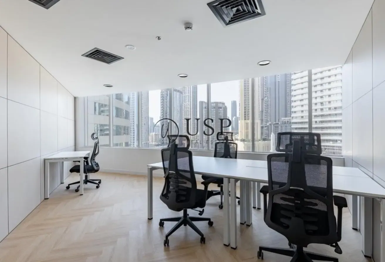 Full Floor l Size: 8,798 sq ft  l Canal View