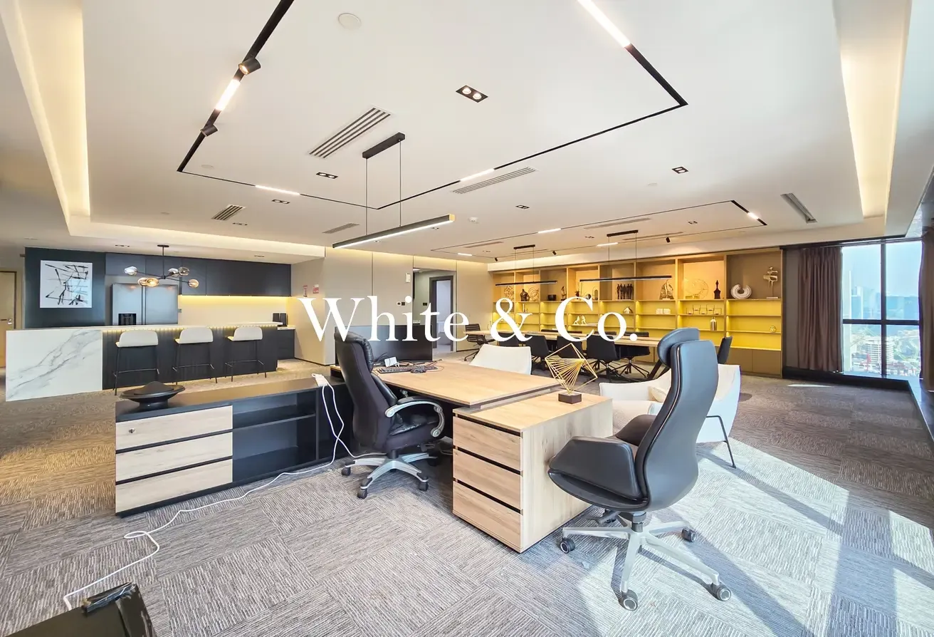 Vacant Now | Full Floor | Panoramic Views