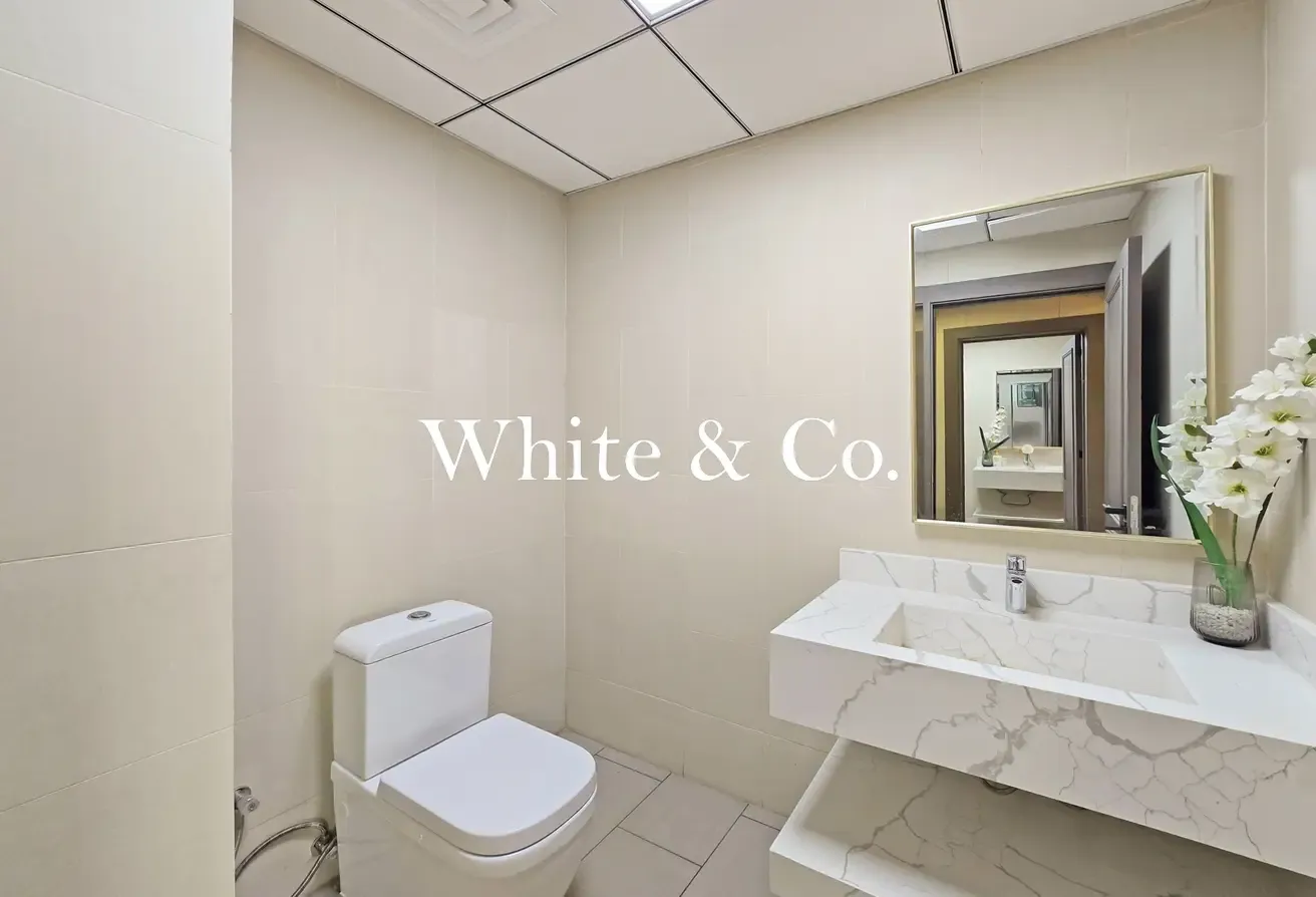 Vacant Now | Full Floor | Panoramic Views
