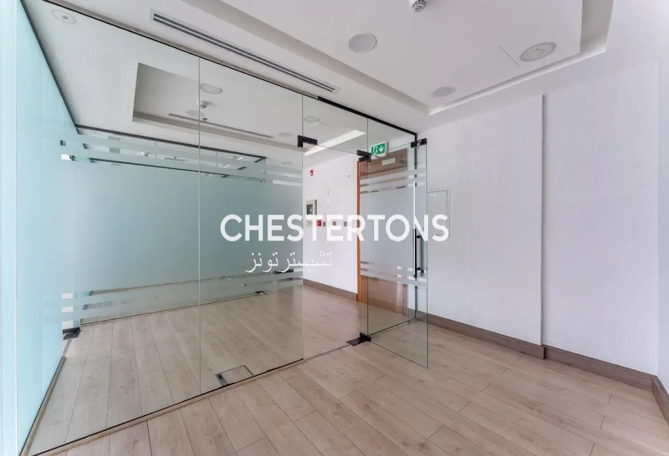 Prime Location | Canal View | Vacant