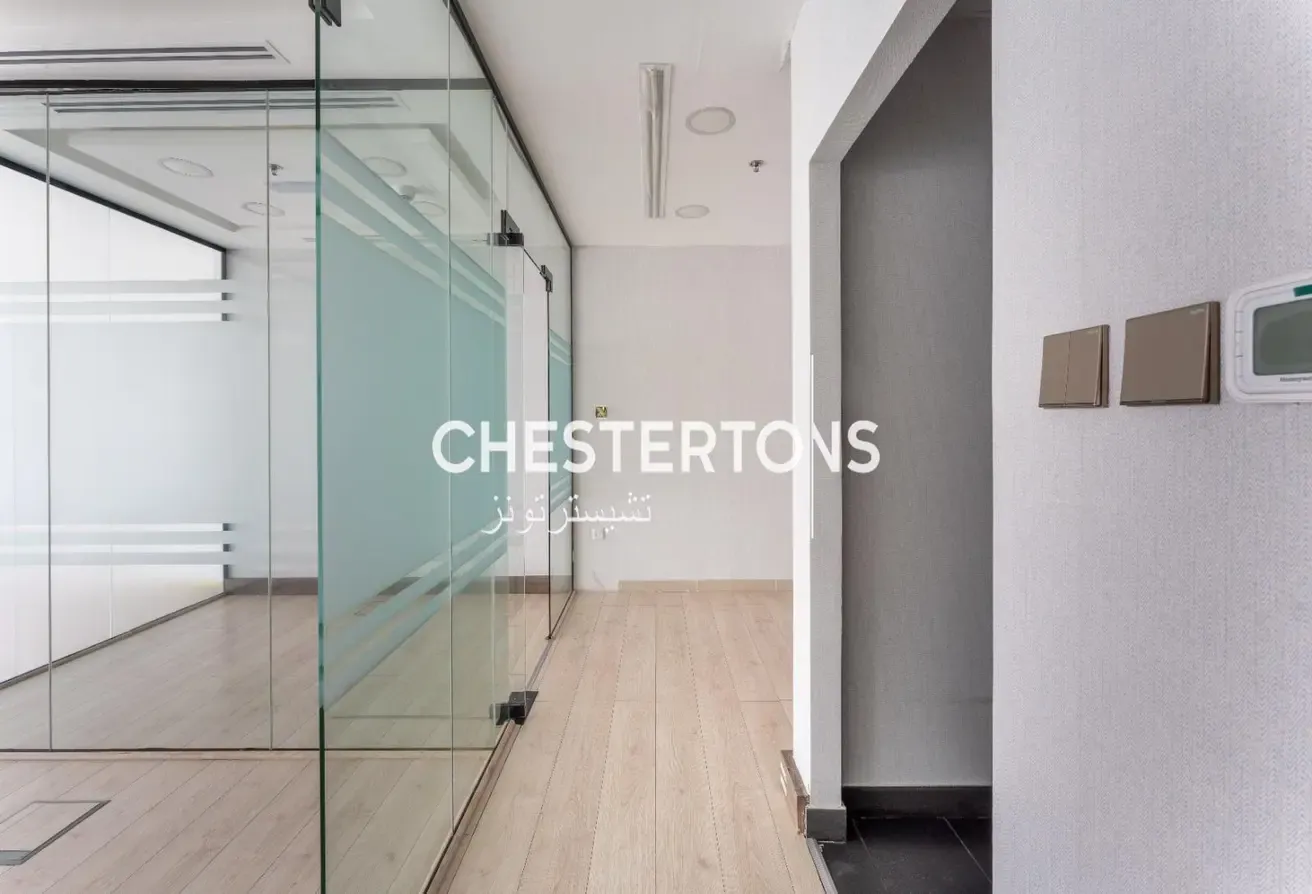 Prime Location | Canal View | Vacant