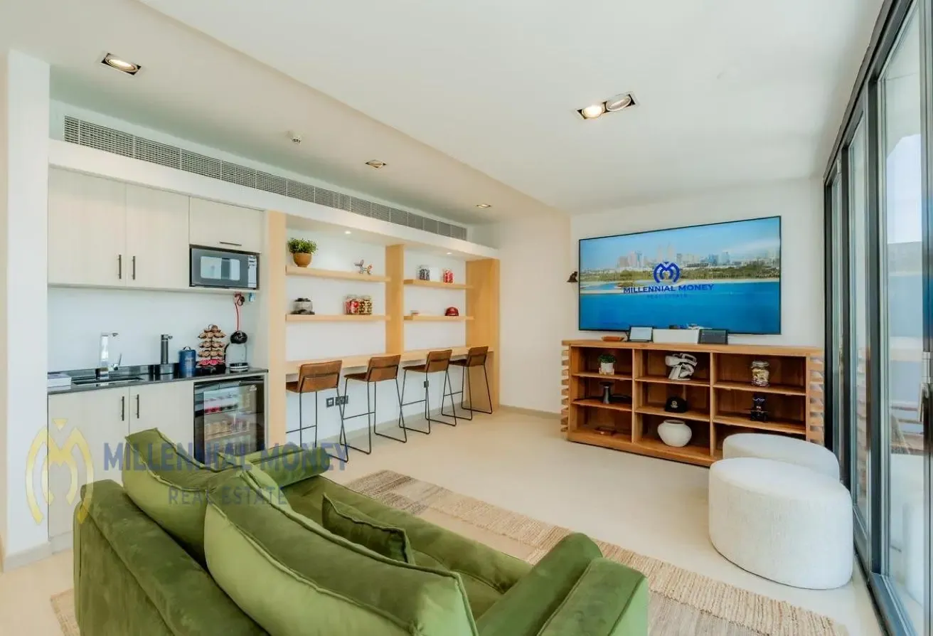 Stylish Furnished  | Bright & Spacious | VOT