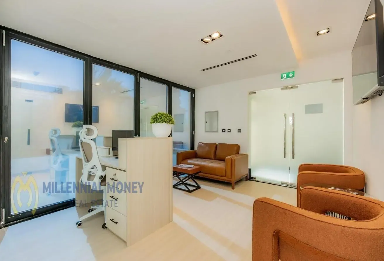 Stylish Furnished  | Bright & Spacious | VOT