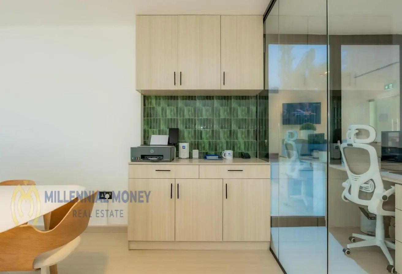 Stylish Furnished  | Bright & Spacious | VOT