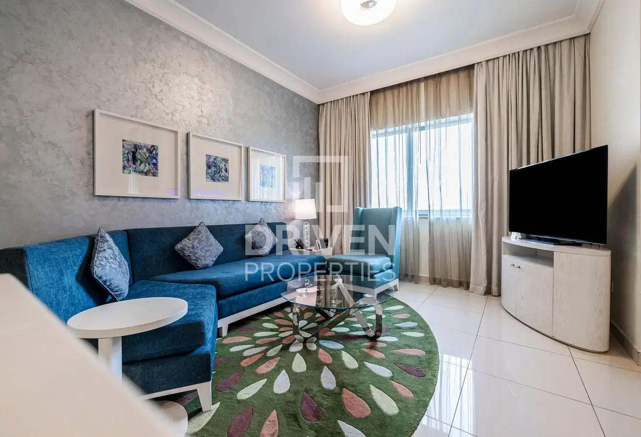 Fully Furnished | Burj Khalifa View | Vacant