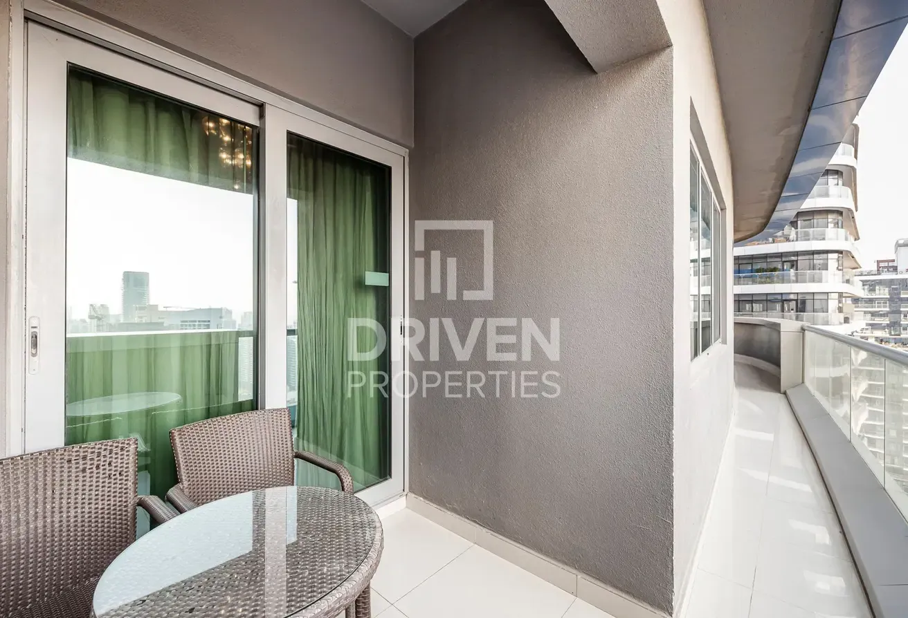 Fully Furnished | Burj Khalifa View | Vacant