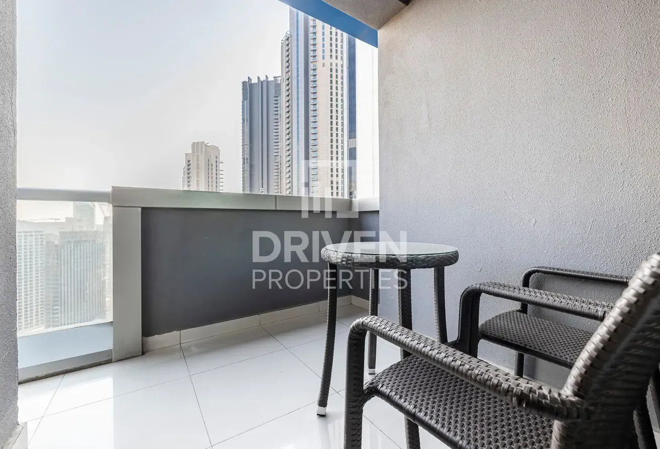 Fully Furnished | Burj Khalifa View | Vacant